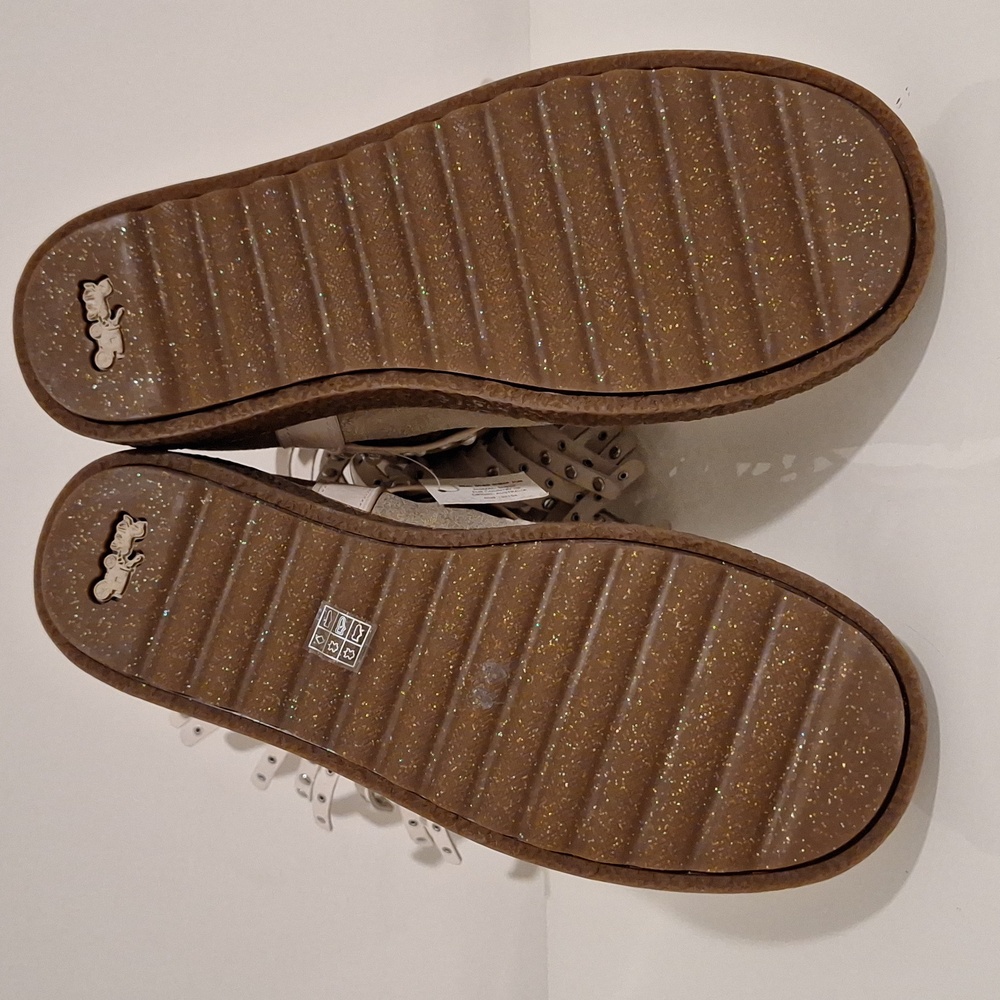 *AUTHENTIC* Coach sheep fur lined boots - Picture 4 of 5